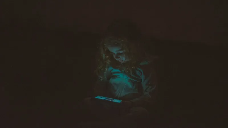 Your Scrolling Habits Are Telling on You — What Your Phone Knows About Your Mental Fatigue
